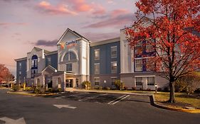Comfort Suites East Brunswick - South River